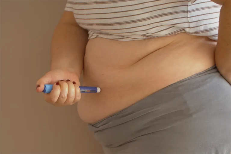 overweight woman applying Ozempic, Ozempic and Weight Loss